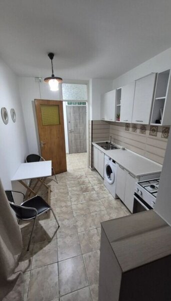 Titan 2 camere decomandat